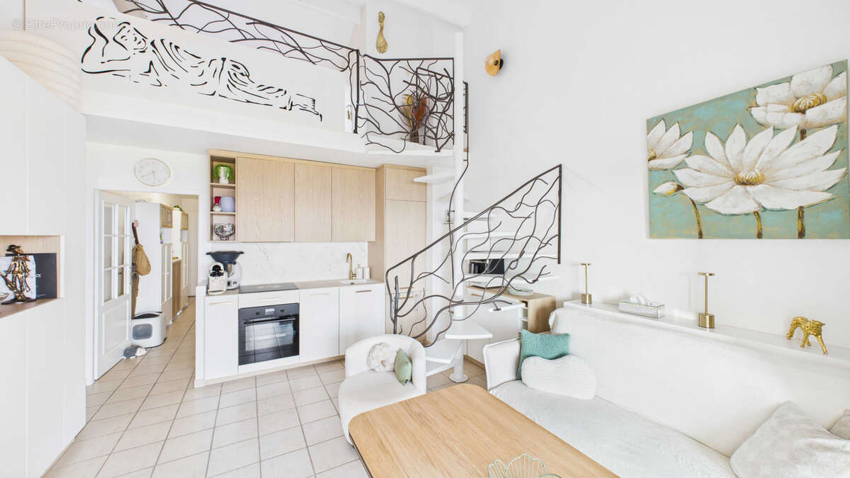 Appartement à CARQUEIRANNE