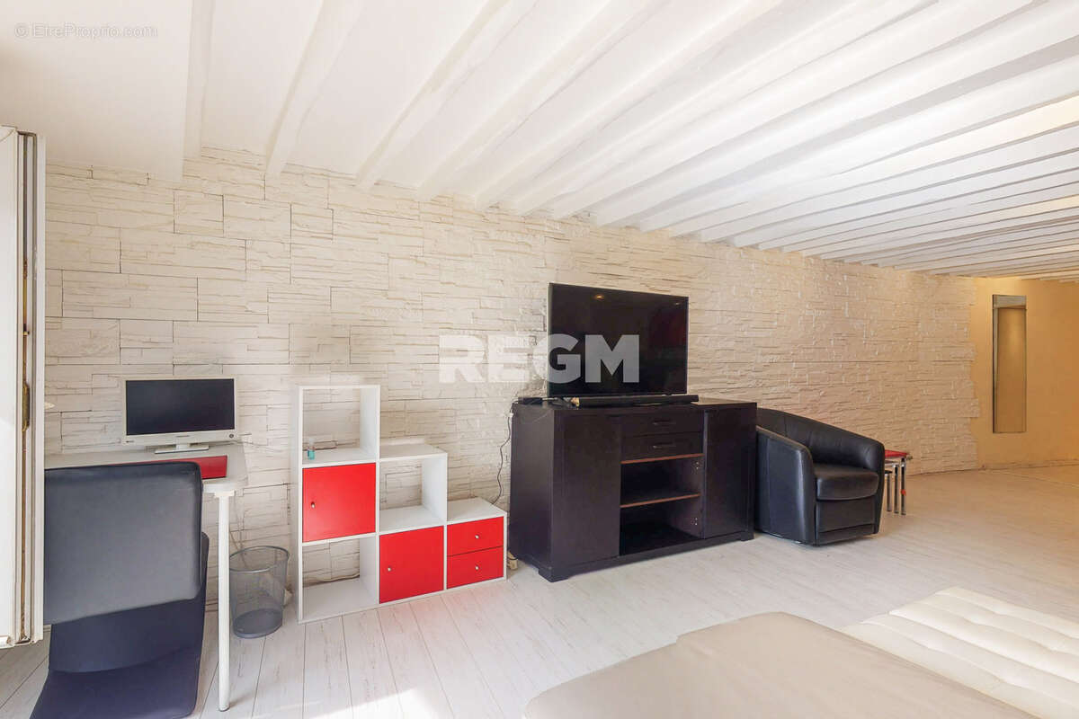 Appartement à PARIS-6E