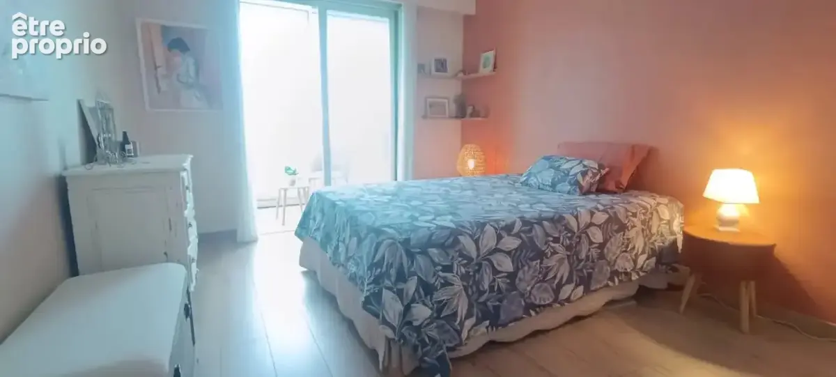Le cannet à vendre – f2 de 57 m² avec vue mer, terrasse plein sud, piscine et garage - photo 9