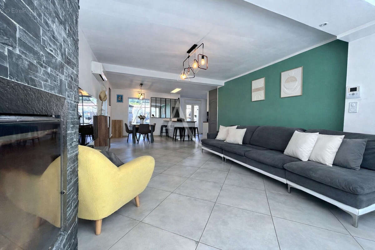 Maison familiale  5 pièces 122 m² - Piscine - Jardin- Frontignan La Peyrade - photo 15