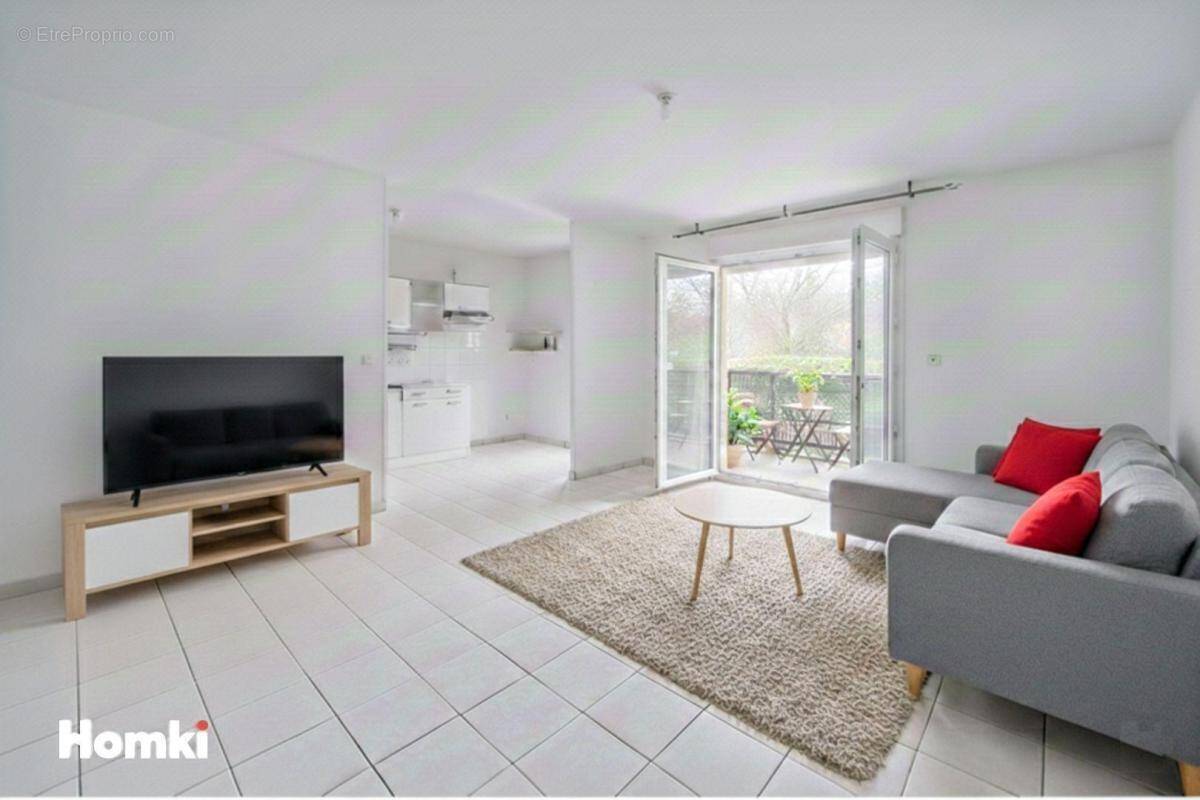 Appartement à CESSY