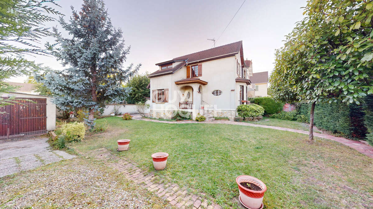 Maison à FRANCONVILLE