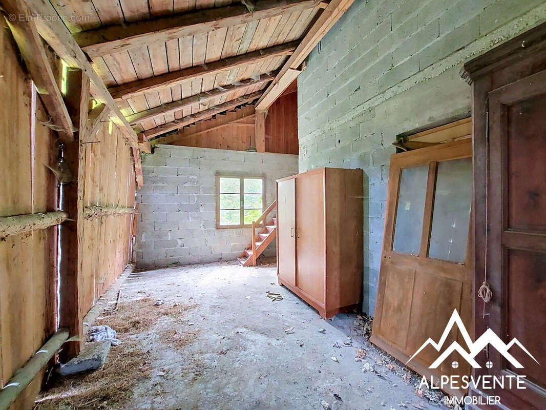 avendre_maison_àrenover_seytroux_alpesvente - Maison à SEYTROUX