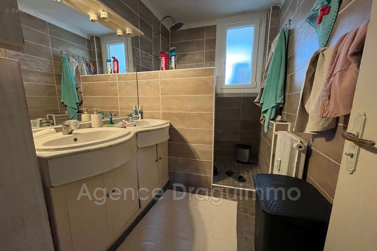Appartement à DRAGUIGNAN