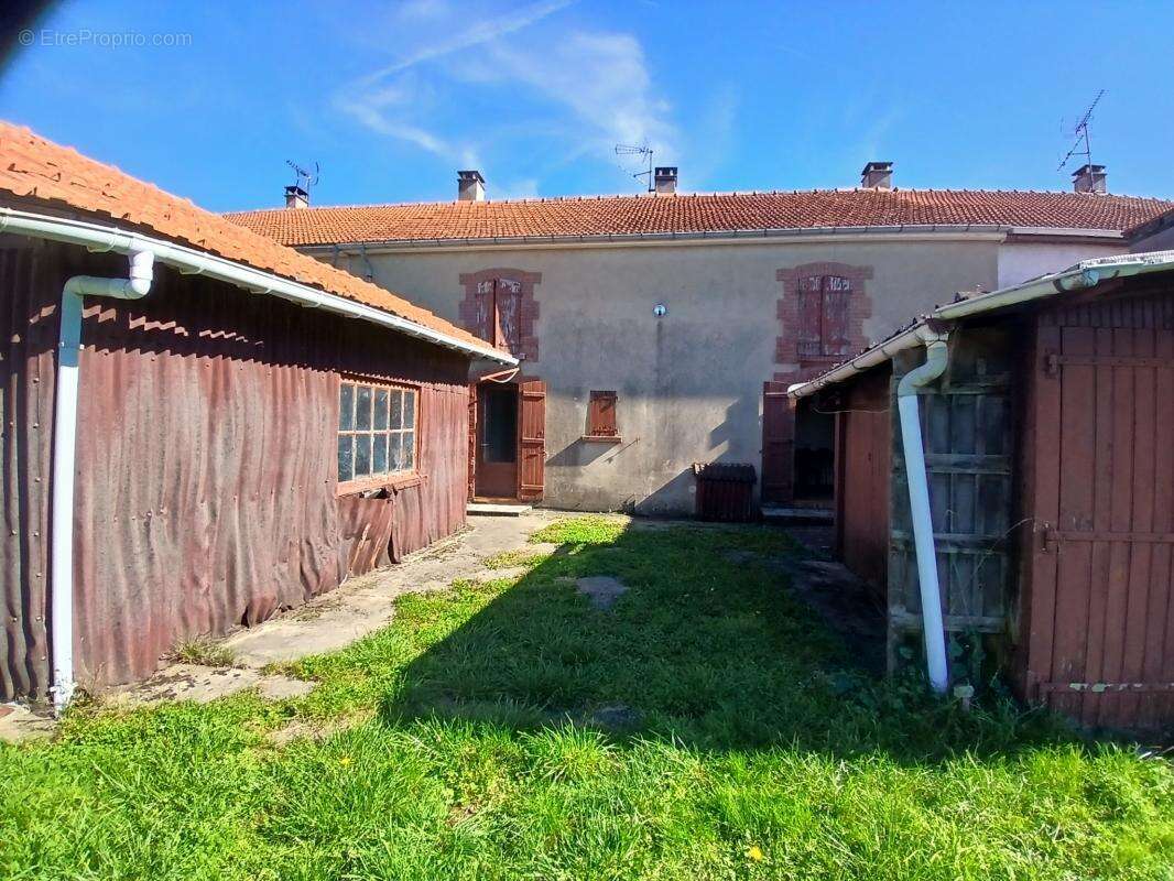 Maison à ROUMAZIERES-LOUBERT