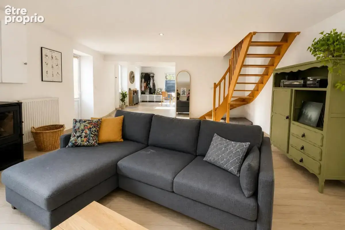 Maison de 6 pièces de 170 m² à Les Brouzils - photo 4