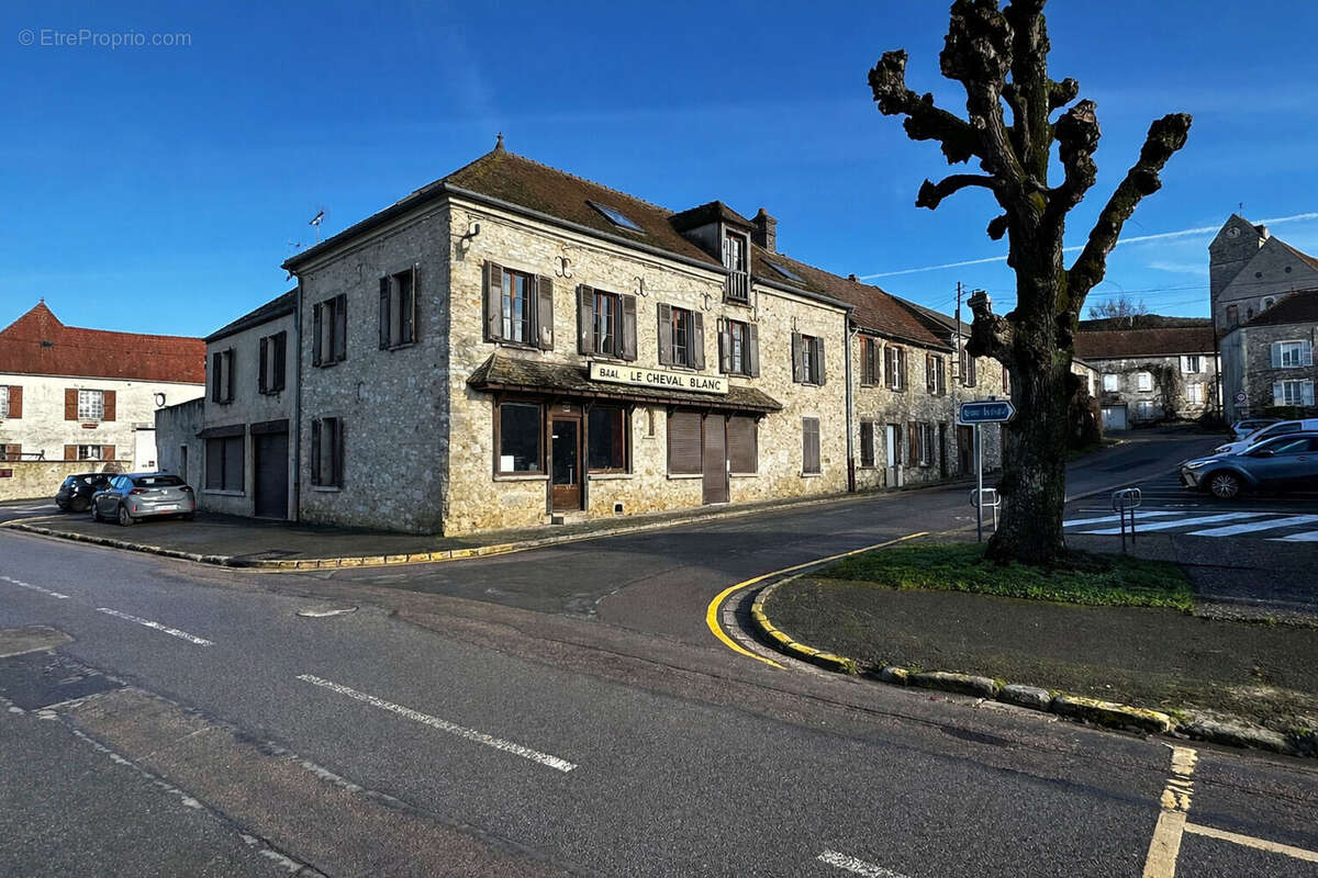 Appartement à JUMEAUVILLE