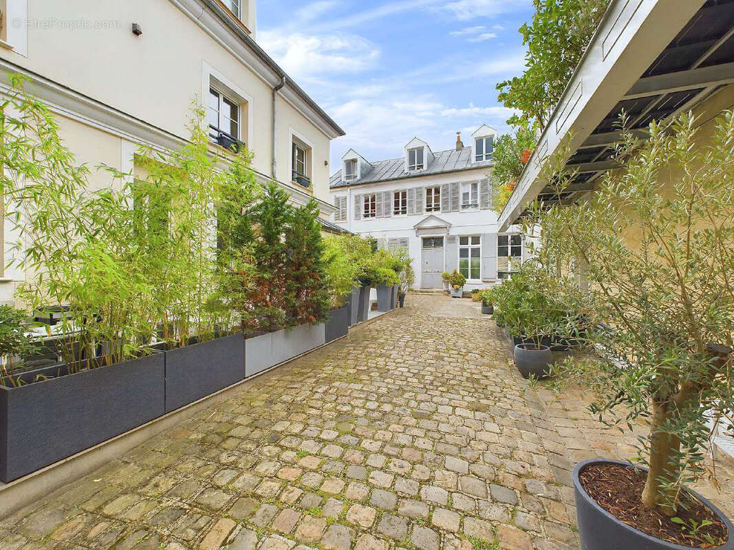 Appartement à RUEIL-MALMAISON