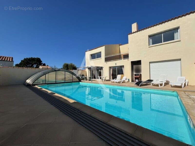 Maison à SAINT-VINCENT-SUR-JARD