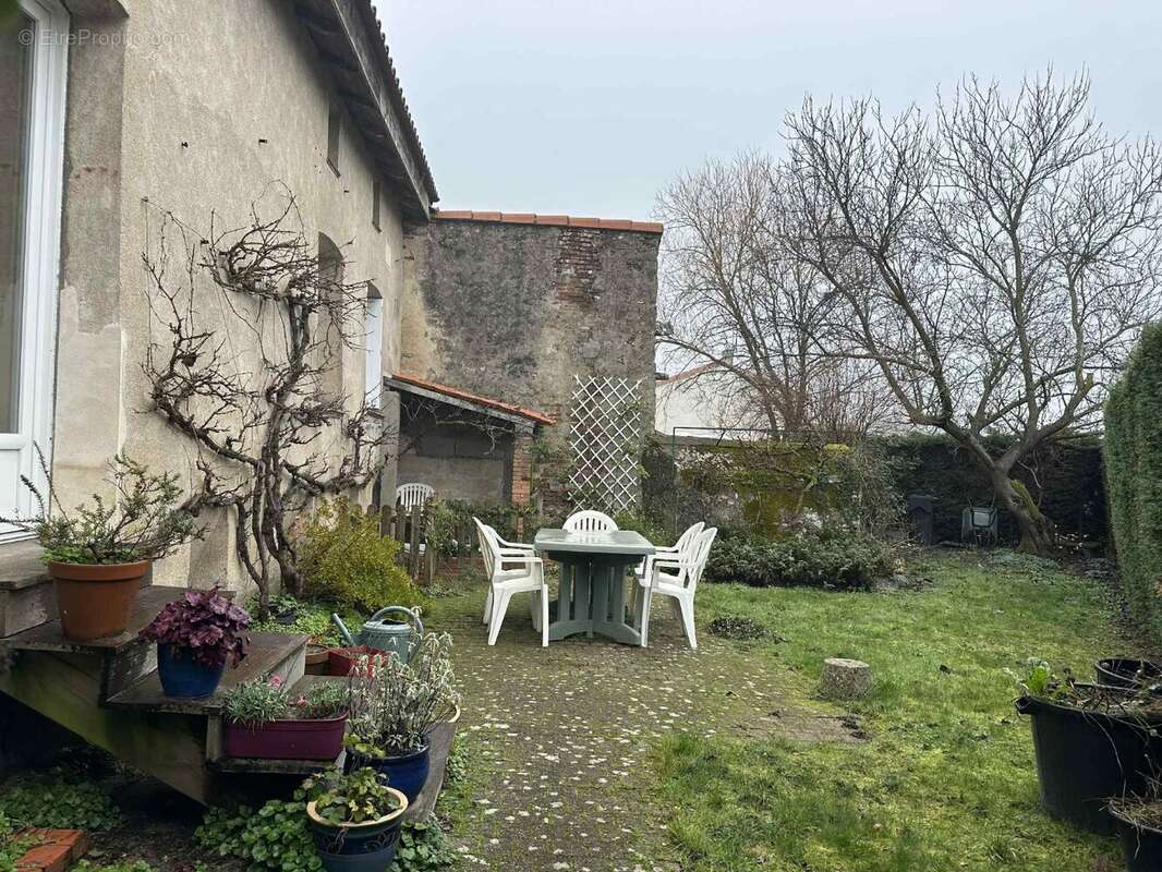 Maison à LA TOURLANDRY