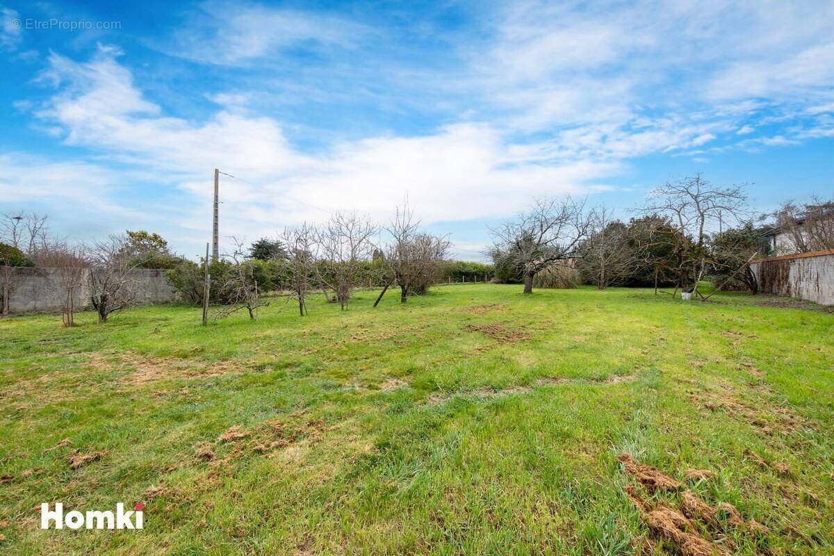 Terrain à LABARTHE-SUR-LEZE
