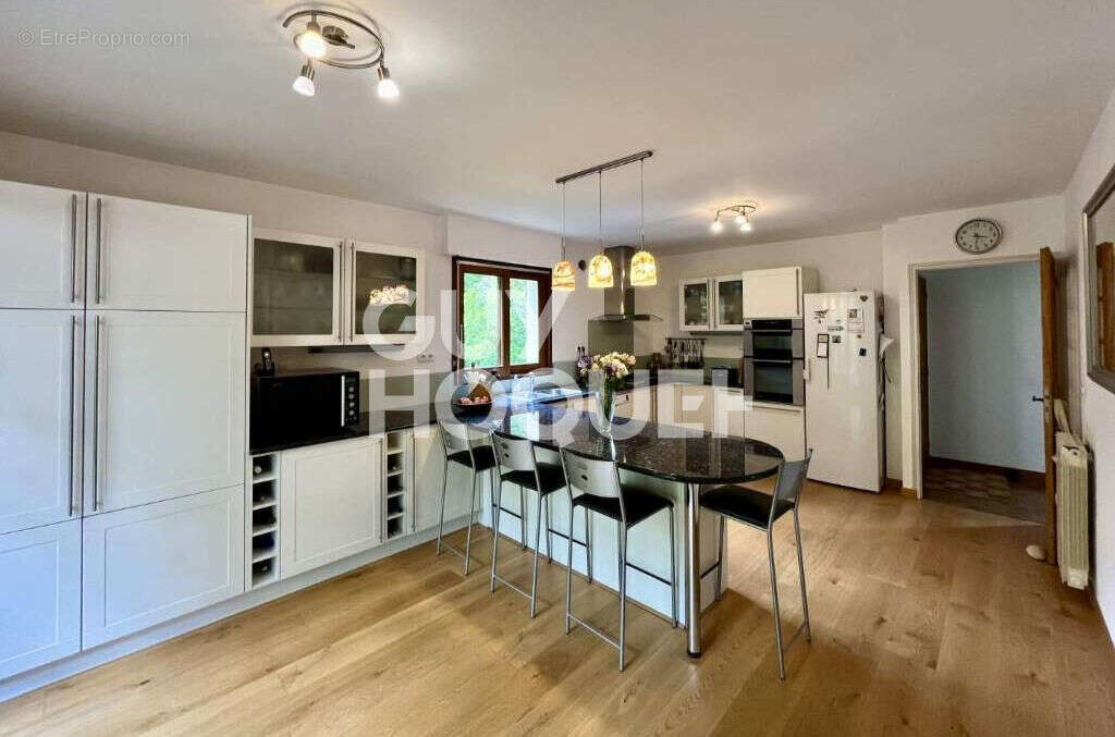 Maison à SAMOIS-SUR-SEINE