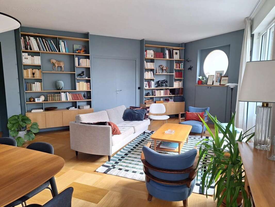 Cœur de Passy, bel appartement rénové, au calme, très lumineux,  jolie vue dégagée, ambiance village - photo 3