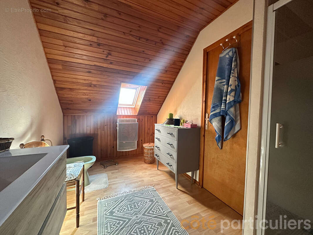 Maison à LE CHATELET