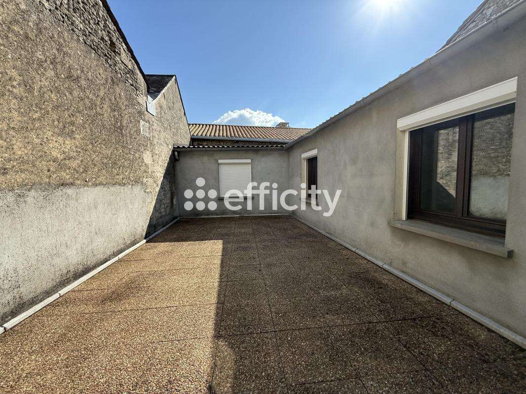 Appartement à SAUZE-VAUSSAIS