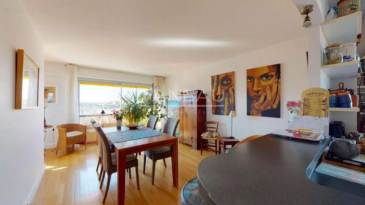 Appartement à PARIS-19E