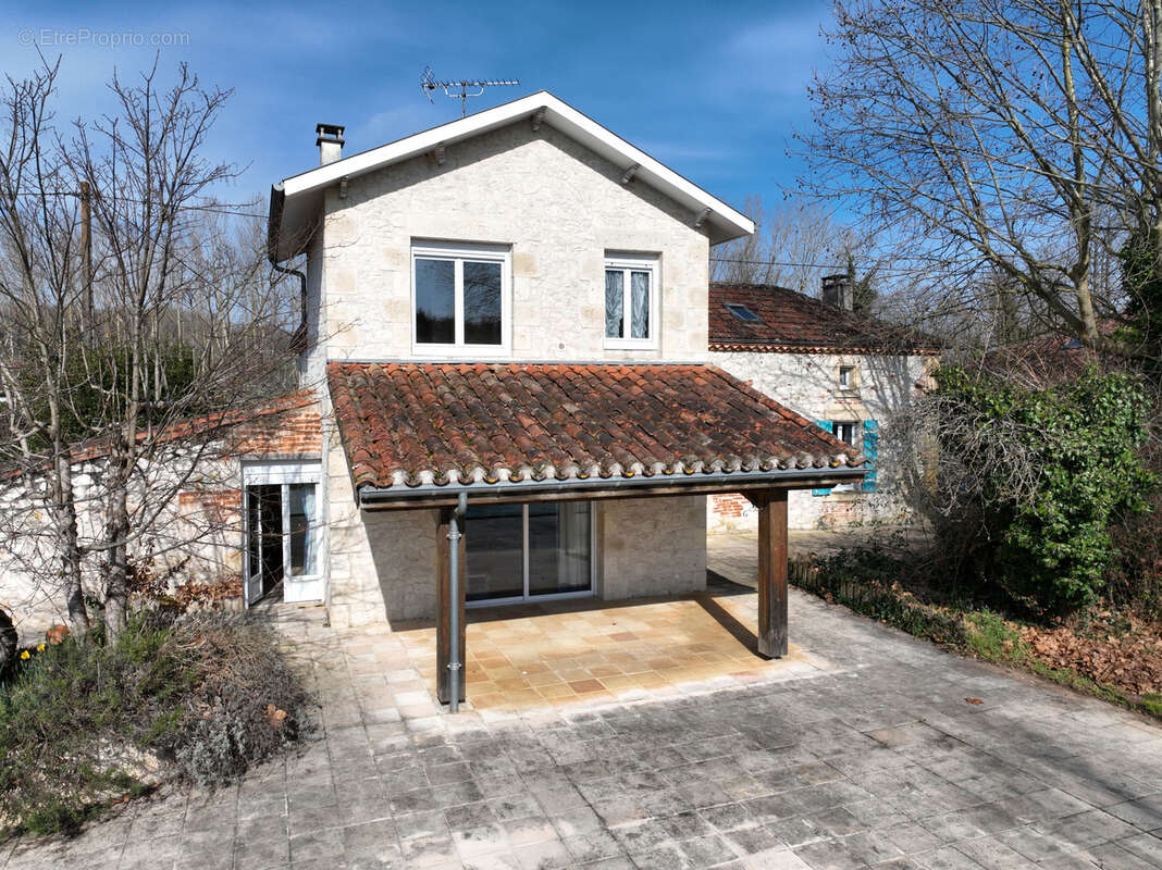 Maison à SAINT-VITE