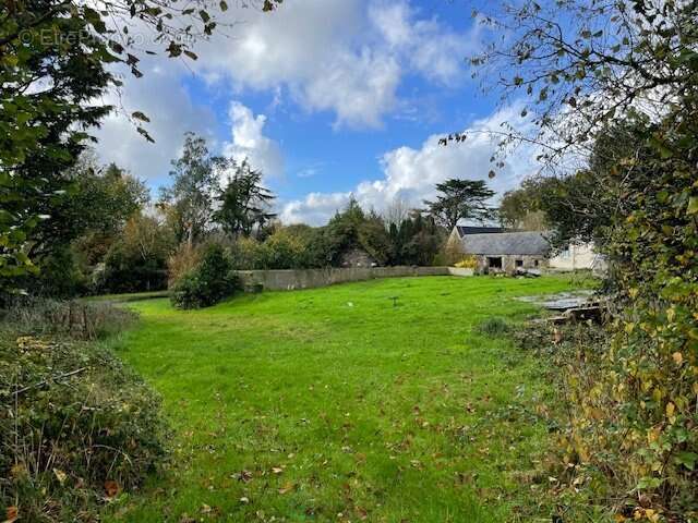 Maison à LE CLOITRE-PLEYBEN