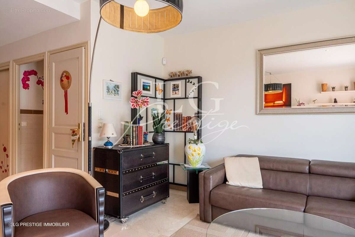Appartement à THEOULE-SUR-MER