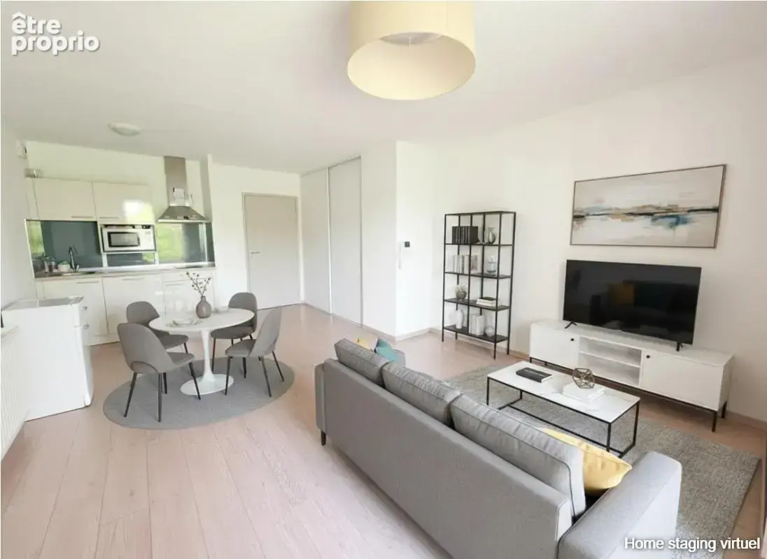T2 50 m² rénové, balcon 13 m², parking  Résidence sécurisée - photo 2