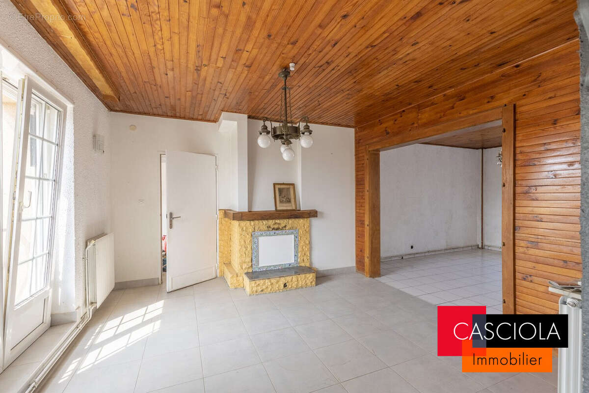 Appartement à MARLY