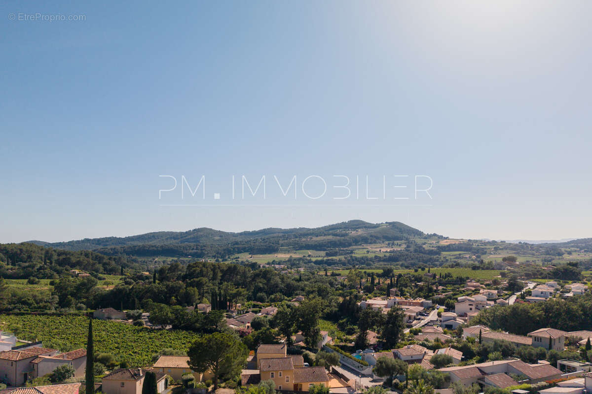 Maison à LE CASTELLET