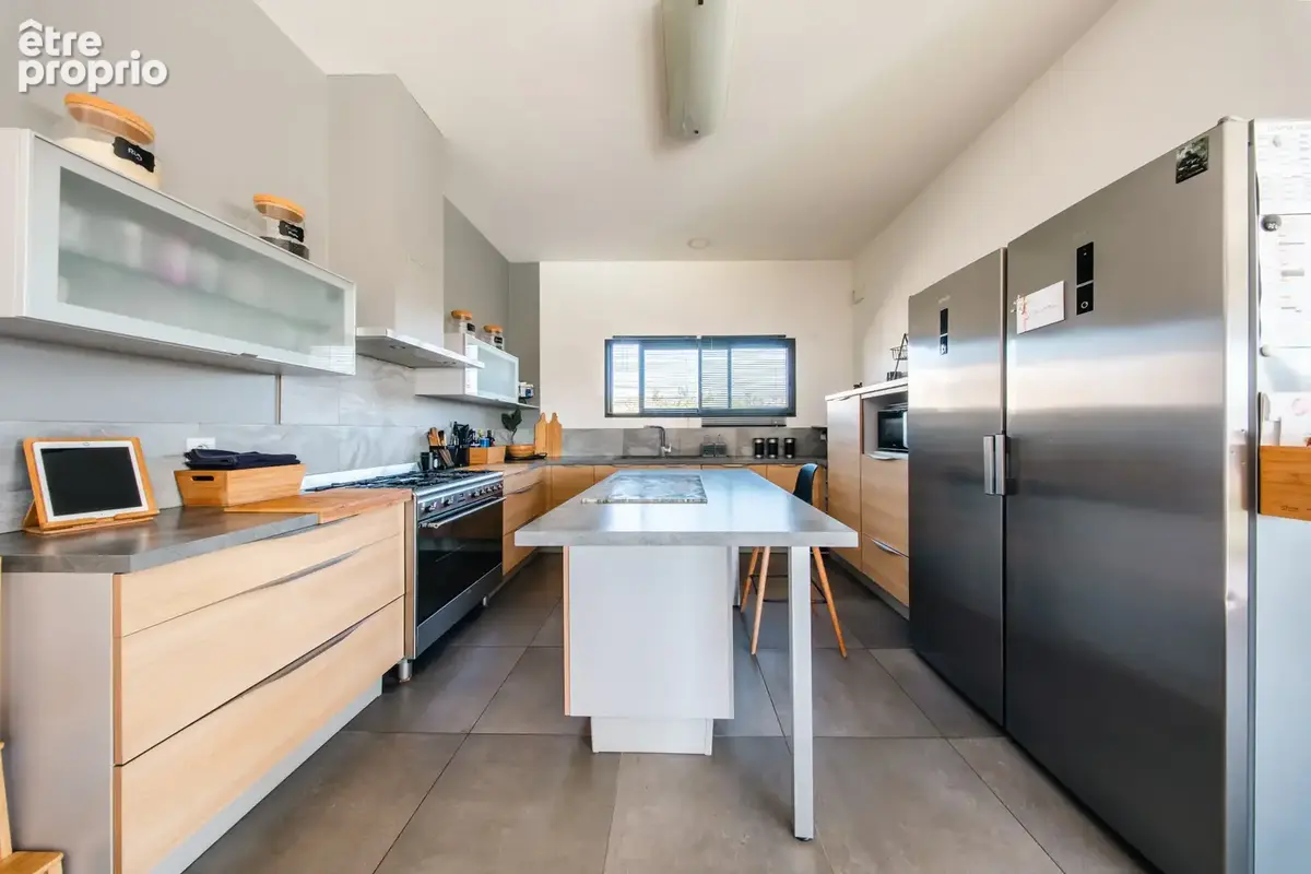 Villa contemporaine de 2016 - Piscine - 4 Suites avec salle d'eau privatives - Clôturé - Arboré - DPE A - photo 4