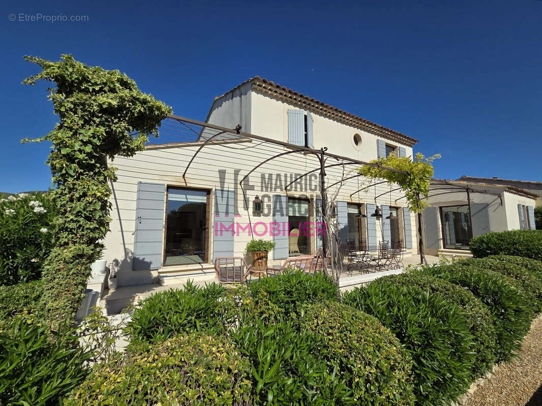 Maison 165 m² à Lagnes  - photo 5