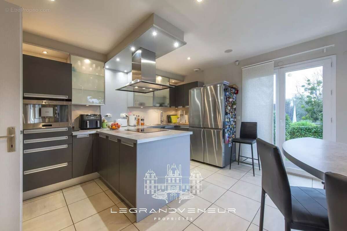 Maison à GREZ-SUR-LOING