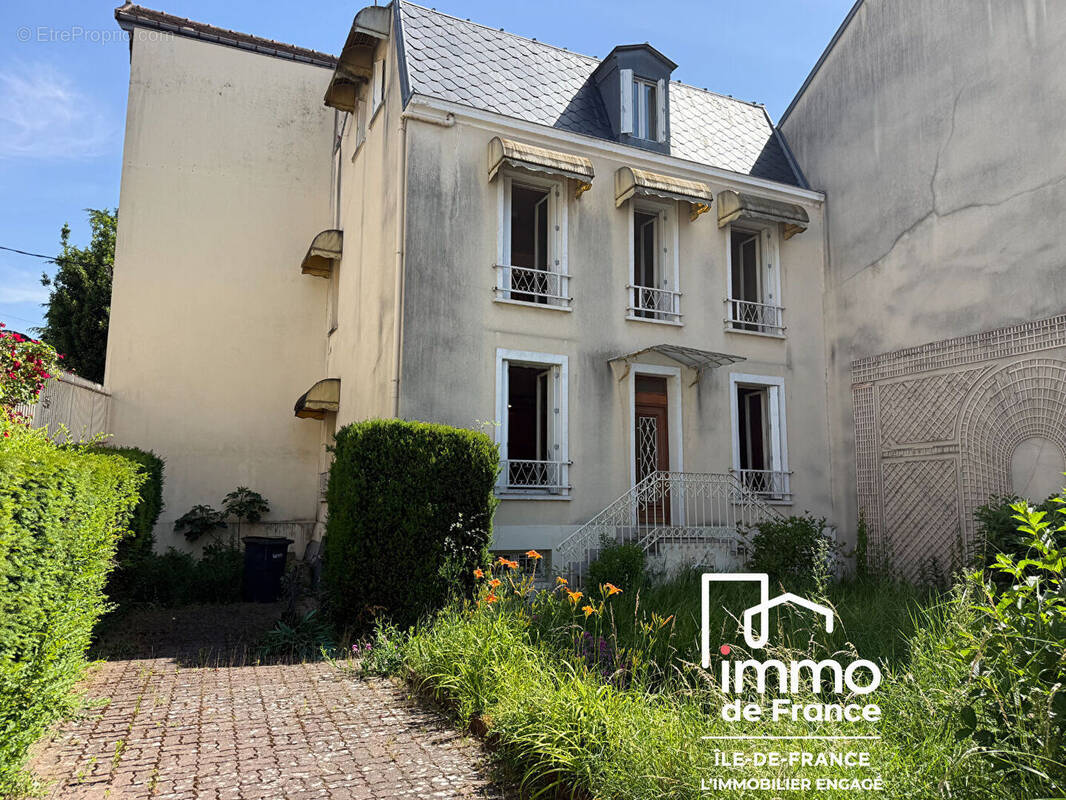 Maison à PALAISEAU