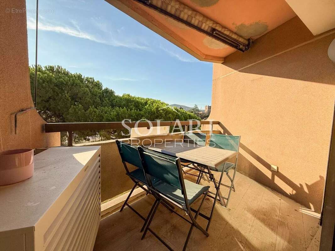 Appartement à MANDELIEU-LA-NAPOULE