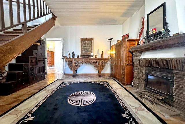 Maison à OLLAINVILLE