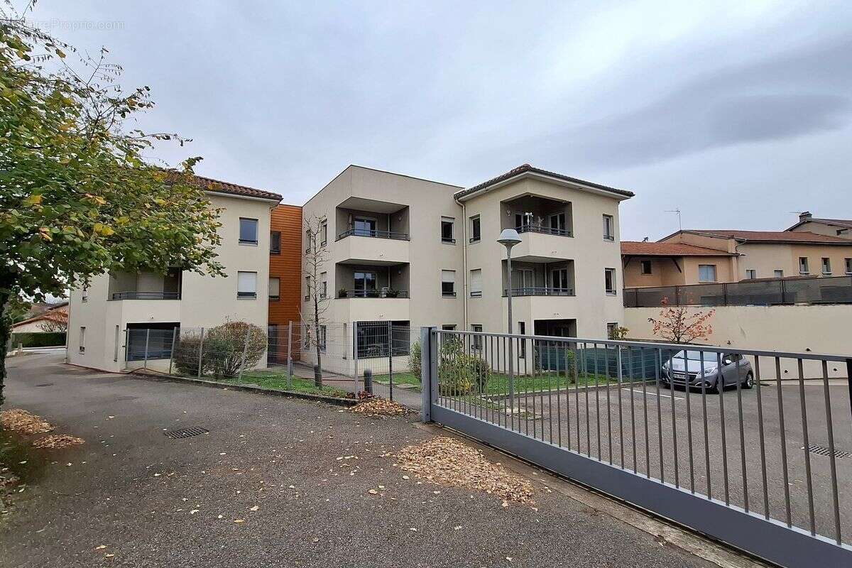 Appartement à RILLIEUX-LA-PAPE