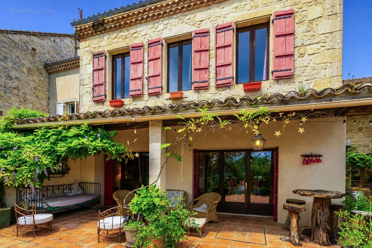 Maison de village avec jardin et dépendance/garage - photo 24