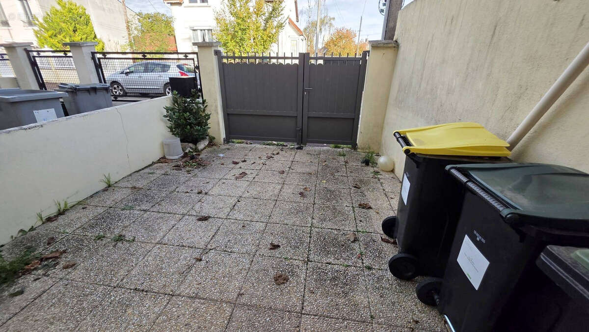 Appartement à TREMBLAY-EN-FRANCE