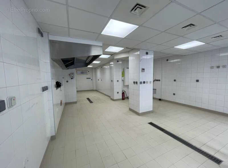 Commerce à PARIS-15E