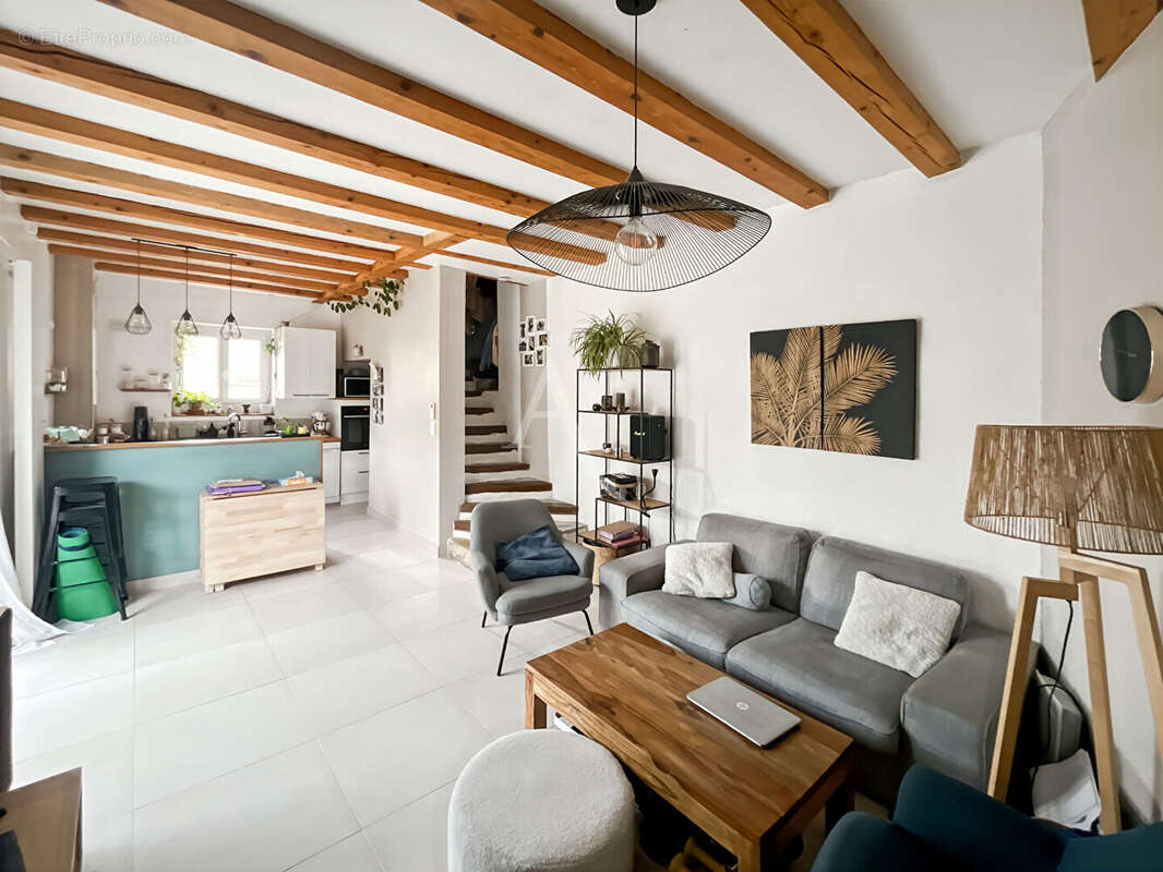 Maison à VAUX-SUR-SEINE