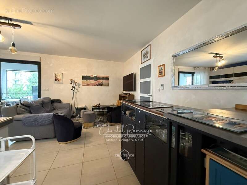 Appartement à LA RICHE