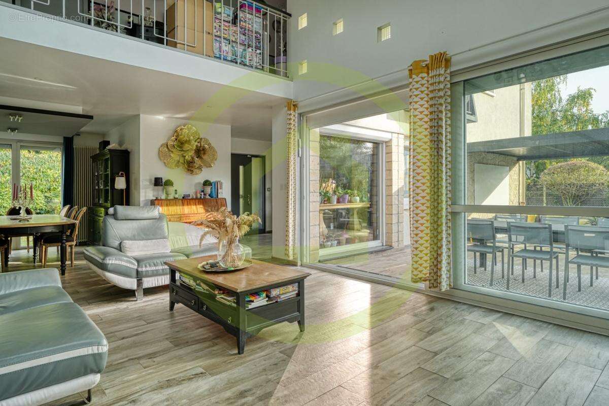 Maison à L&#039;ISLE-ADAM