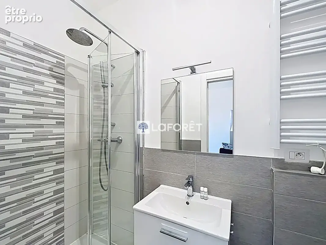 Menton centre ville - 62 m2  en Duplex - photo 4