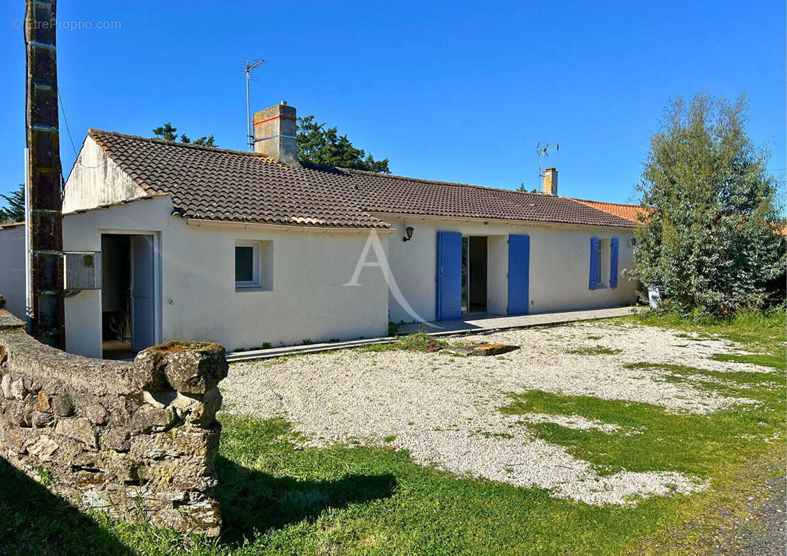 Maison à BOUIN