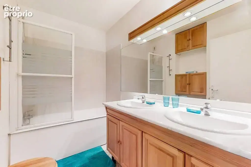 Paris 13°, au pied du metro les olympiades, superbe appartement de  4 p 82 m2 - photo 8