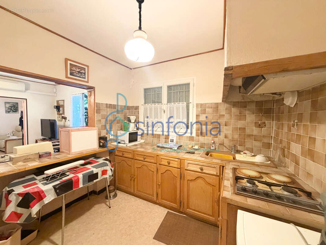 Nîmes   Maison de 120 m2 avec appartement indépendant de 45 m2, 2 garages et jardin - photo 23