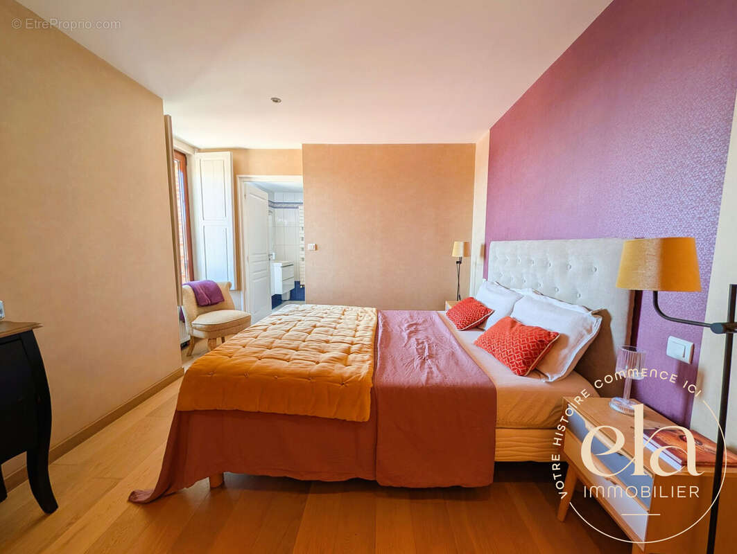 Maison 325 m² à Pouzauges  - photo 8