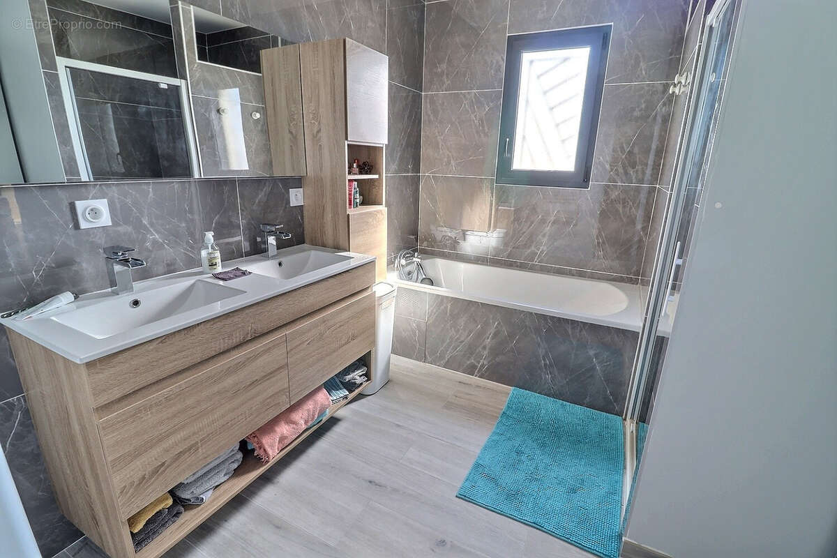 Maison à SAINT-ANDRE-DE-SANGONIS