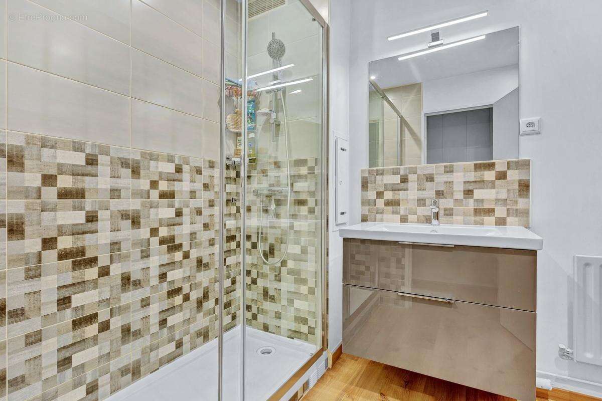 Appartement Crosne 3 pièces de 71.96 m² - Parking - photo 7