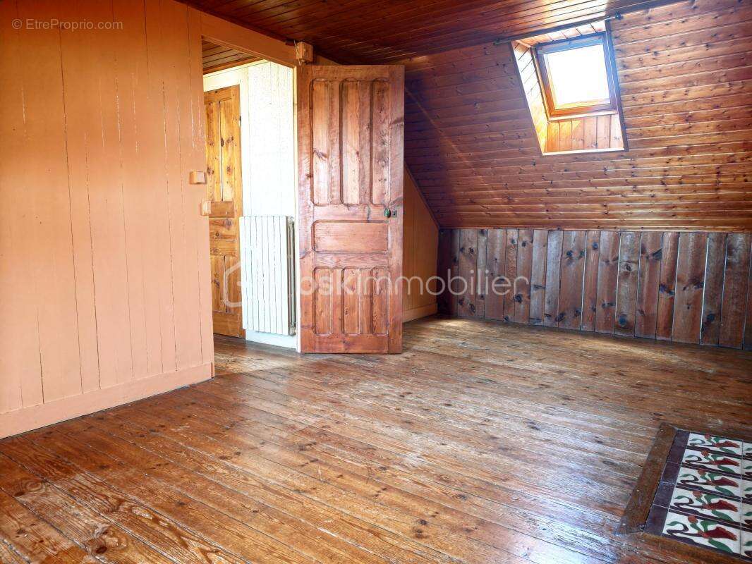 Charmante petite maison à rénover à moins de 500 mètres des plages - photo 11