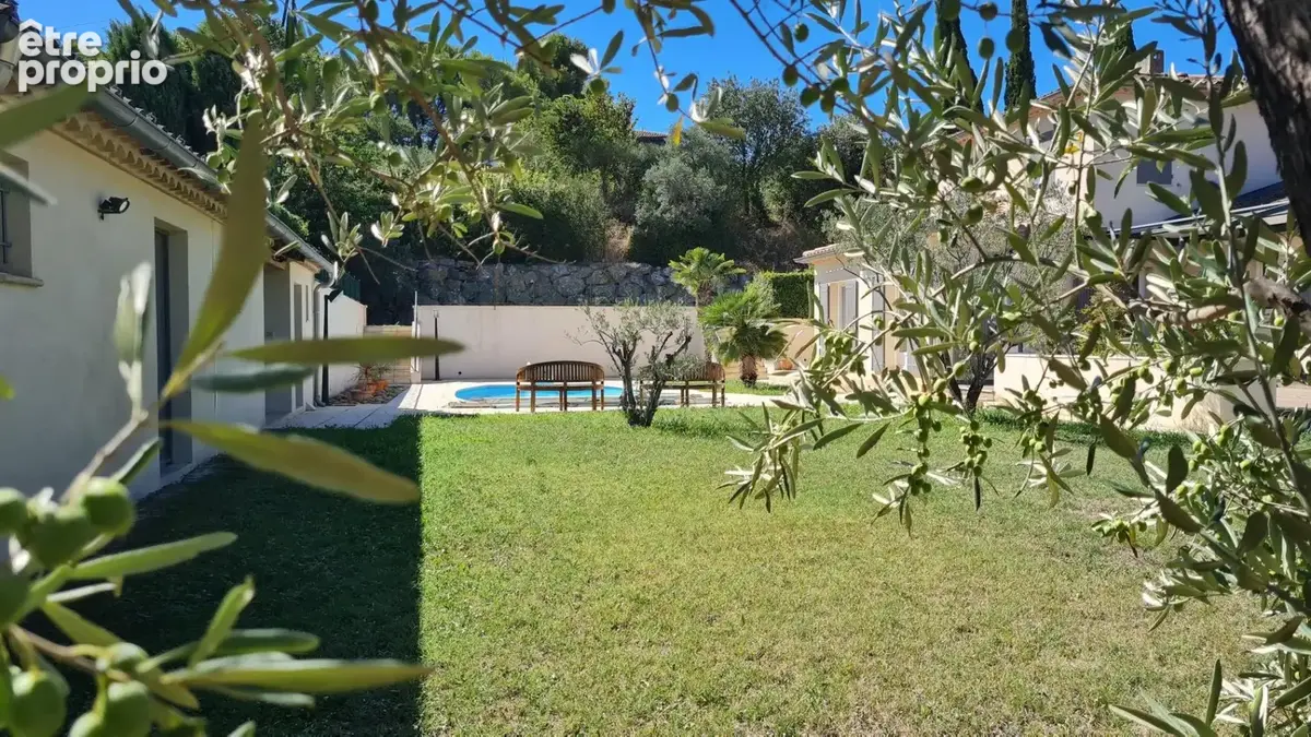 VILLENEUVE-LÈS-AVIGNON   LA MAGNANERAIE  Maison de qualité de 190 m2 avec piscine et terrain de 2 300 m2 - photo 19