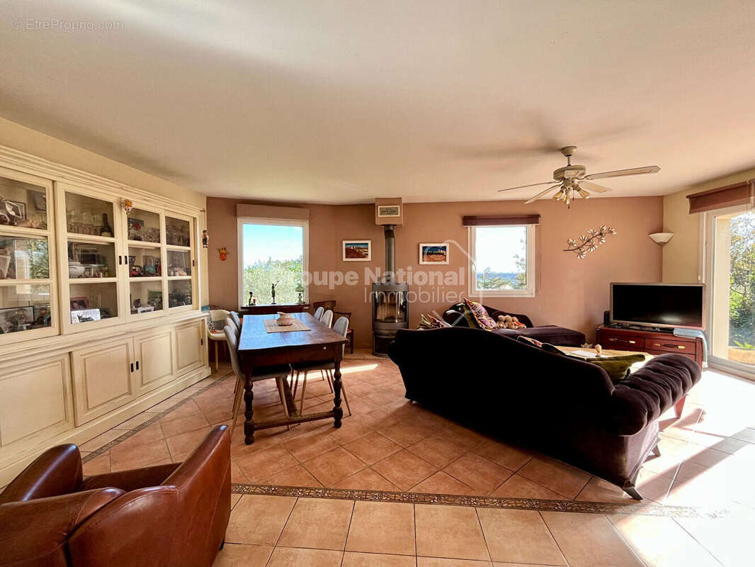 Maison à ROCHEFORT-DU-GARD