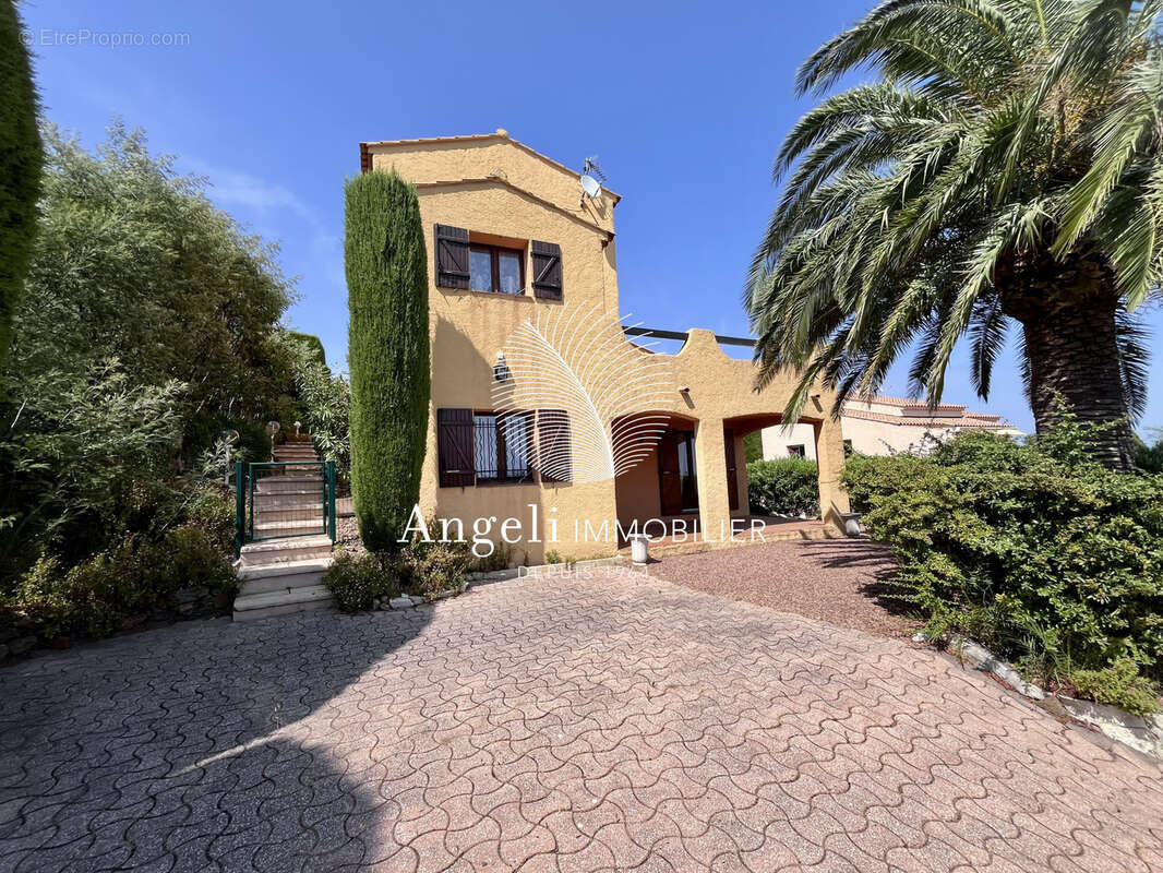 Villa Provençale vue mer - Saint AYGULF - photo 6